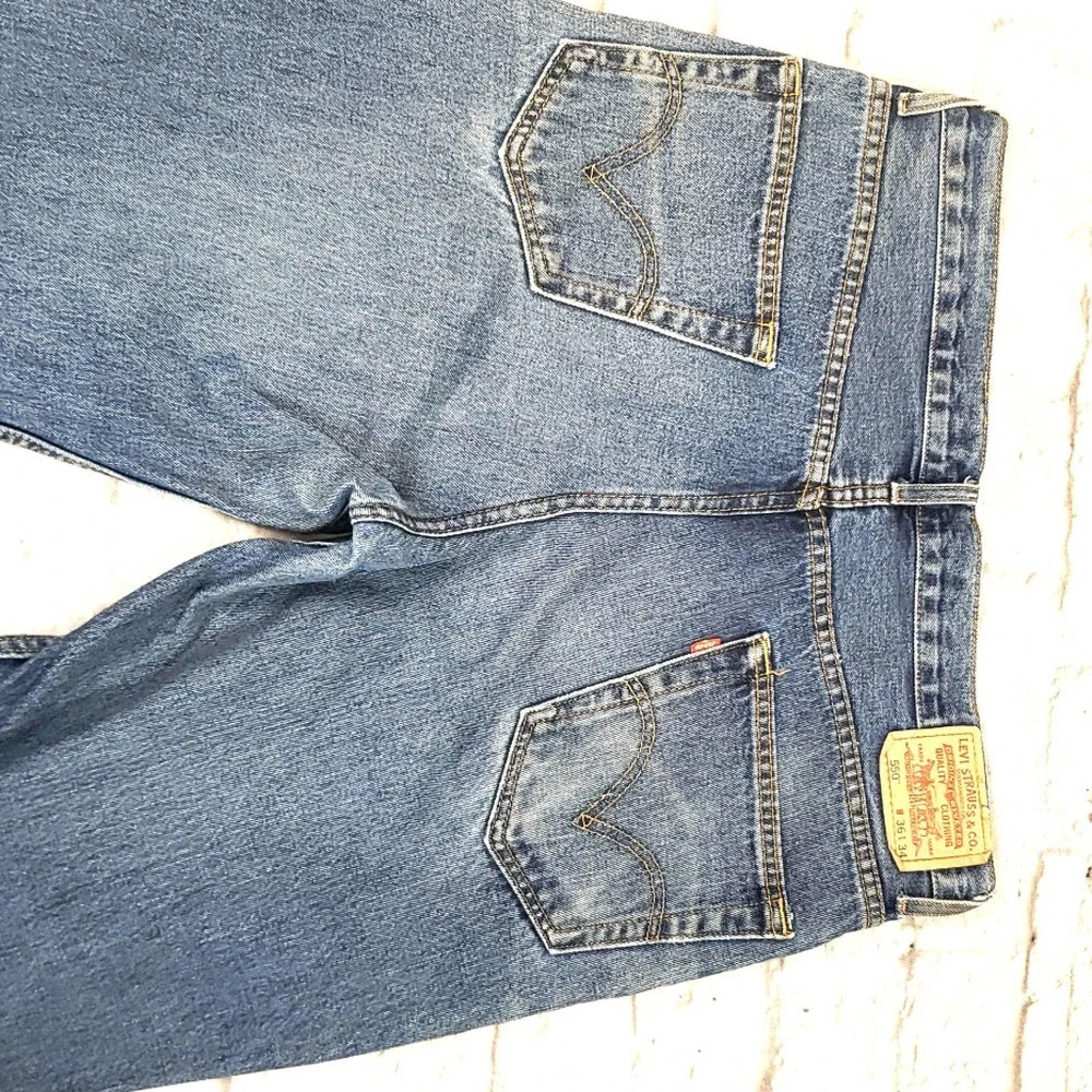 Levi's 550 men's Relaxed Fit Jean sz 36